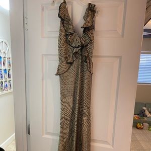 Ellejay maxi dress size small